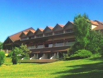 Hotel Le Clos Roussillon Pres De Sarlat 维塔克 外观 照片